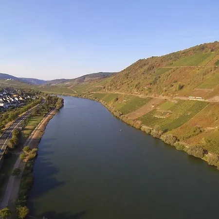 Suedkurve Apartment Briedel